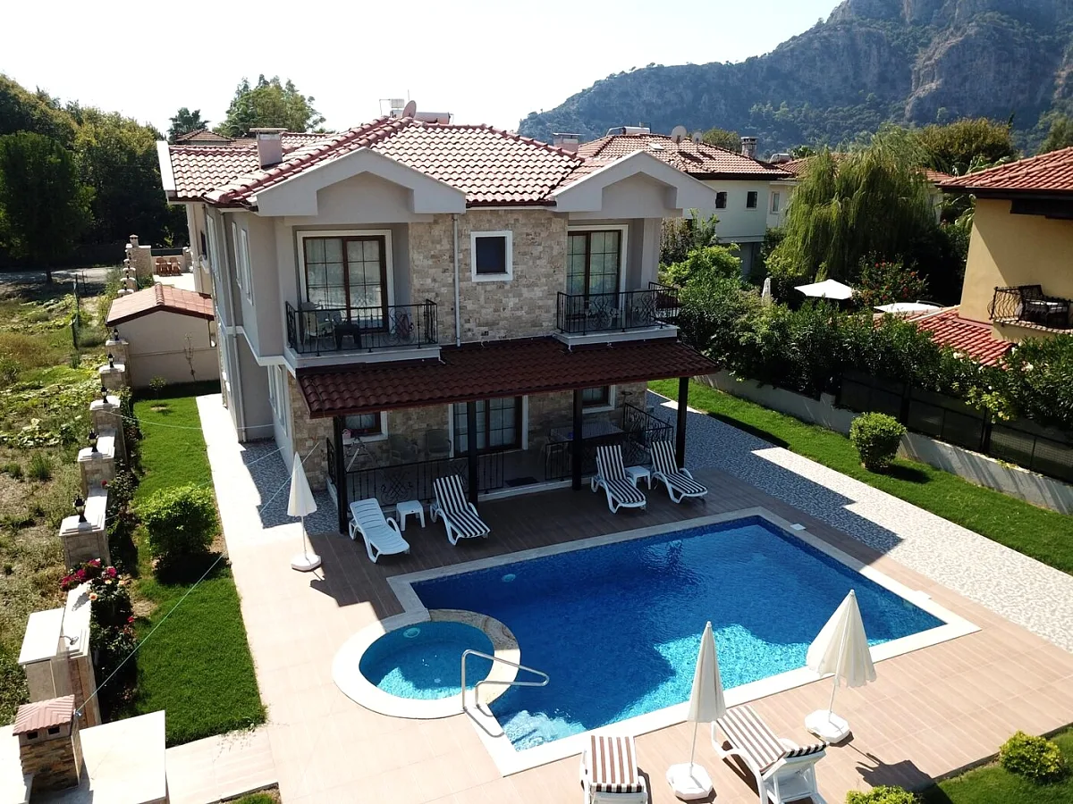 Villa Milenyum 1 — Foto 2