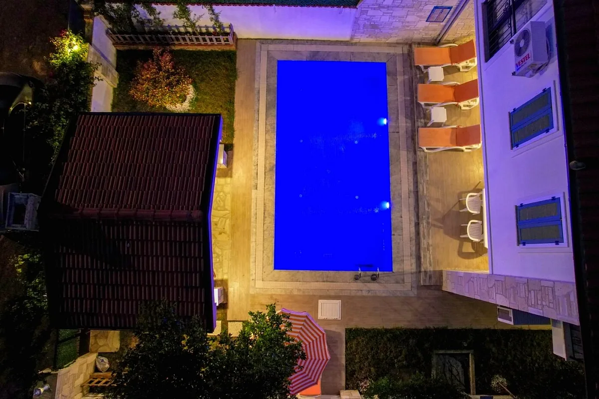 Villa Maruvil